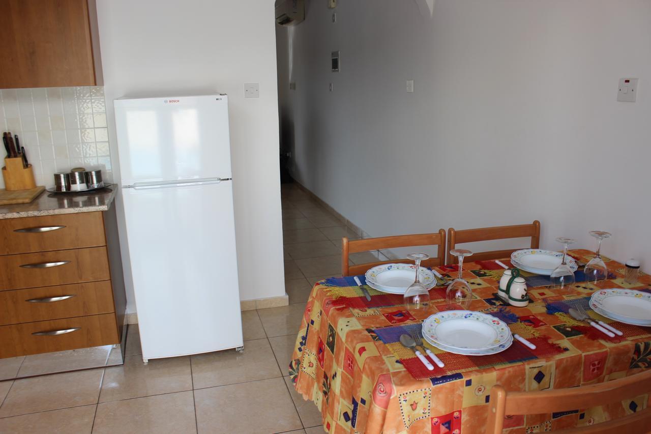 Ferienwohnung Diana Townhouse 2 Paphos Exterior foto